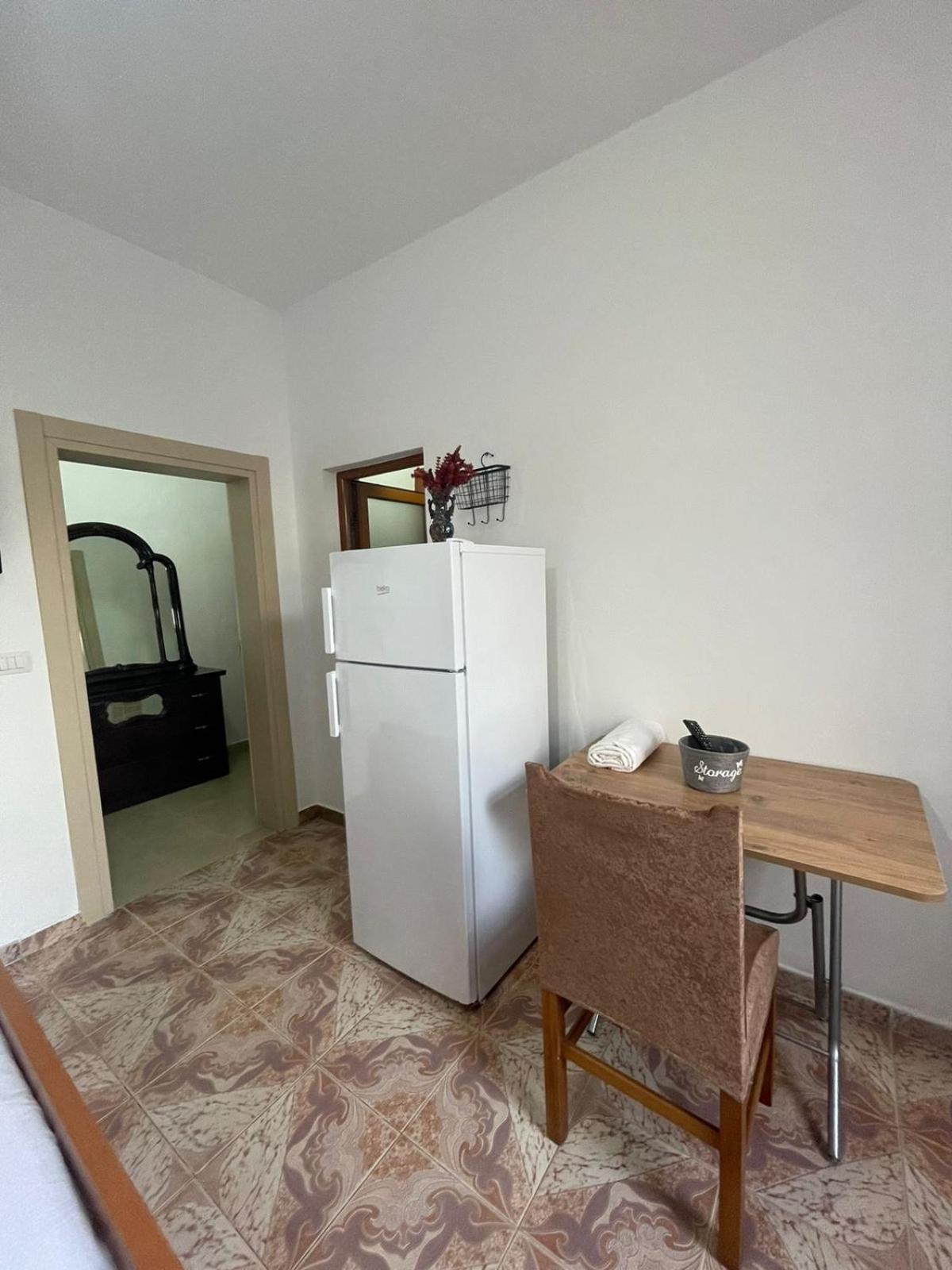 Rent Rooms Loren Wlora Zewnętrze zdjęcie